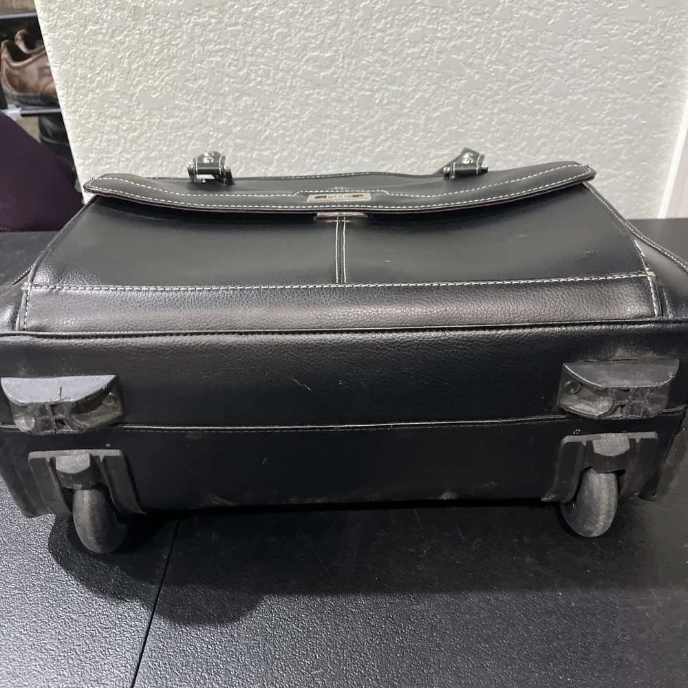 Samsonite Rolling Laptop Bag Womens Black Faux‎ Leather Professional Briefcase